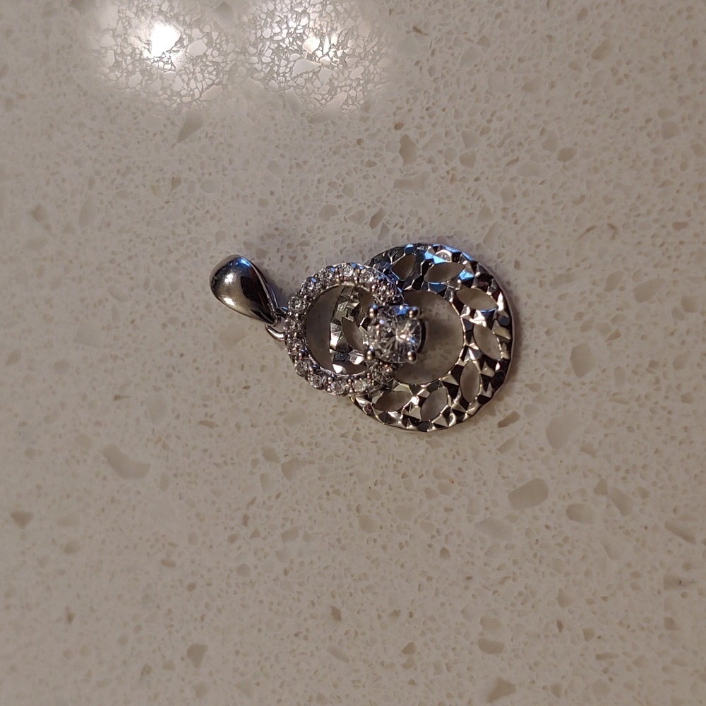 18k white anh stone panden